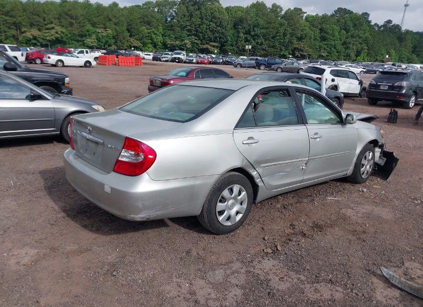 Photo 4 of 2003 Toyota Camry LE (VIN 4T1BE32K73U238818)