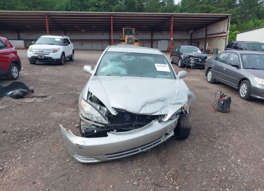 Photo 6 of 2003 Toyota Camry LE (VIN 4T1BE32K73U238818)