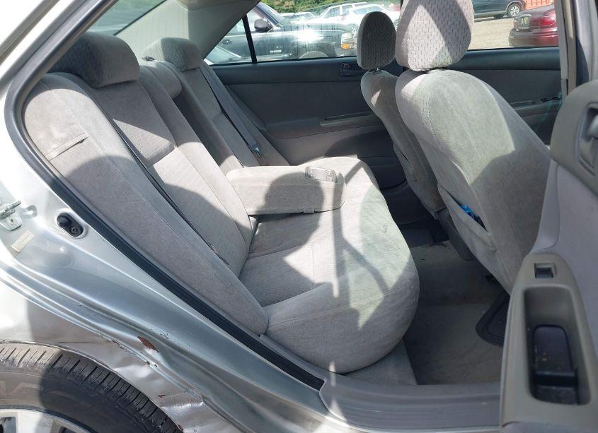 Photo 8 of 2003 Toyota Camry LE (VIN 4T1BE32K73U238818)
