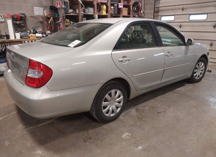 Photo 4 of 2003 Toyota Camry LE (VIN 4T1BE32K73U246241)