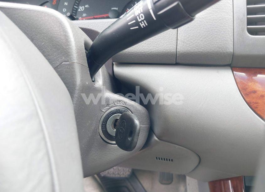 Photo 11 of 2003 Toyota Camry XLE (VIN 4T1BE32K73U251438)