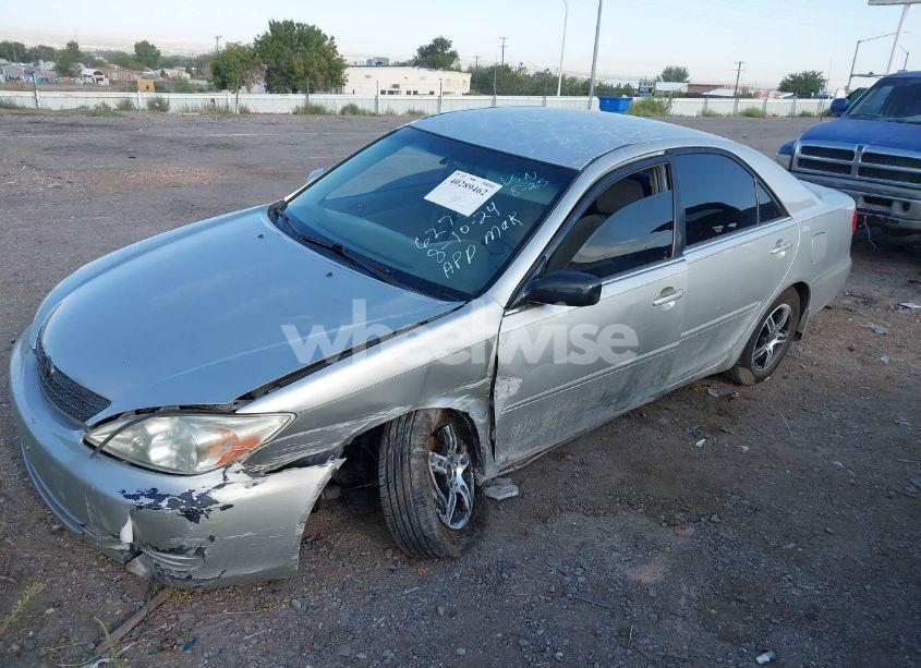 Photo 2 of 2003 Toyota Camry LE (VIN 4T1BE32K73U712640)