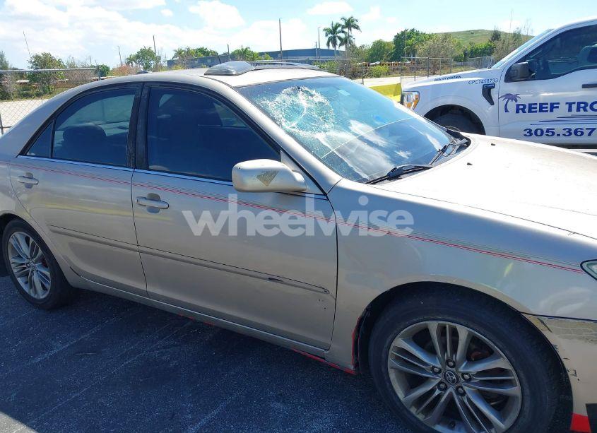 Photo 6 of 2003 Toyota Camry LE (VIN 4T1BE32K73U713951)