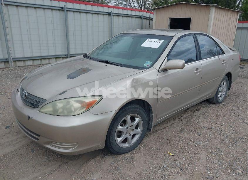 Photo 2 of 2003 Toyota Camry LE (VIN 4T1BE32K73U780811)
