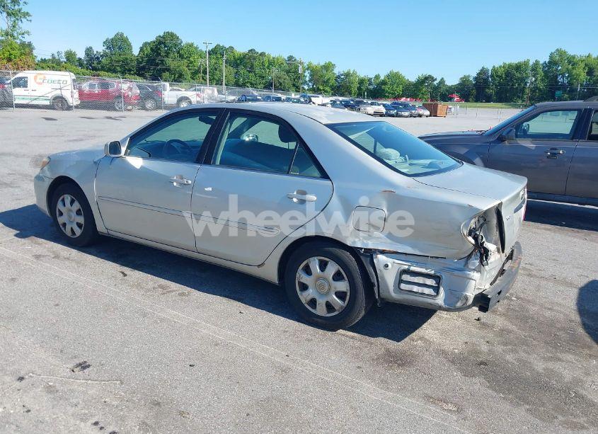 Photo 3 of 2004 Toyota Camry LE (VIN 4T1BE32K74U295599)