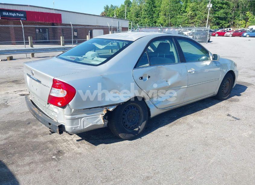 Photo 4 of 2004 Toyota Camry LE (VIN 4T1BE32K74U295599)