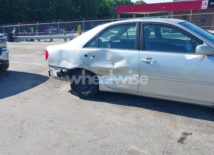 Photo 6 of 2004 Toyota Camry LE (VIN 4T1BE32K74U295599)