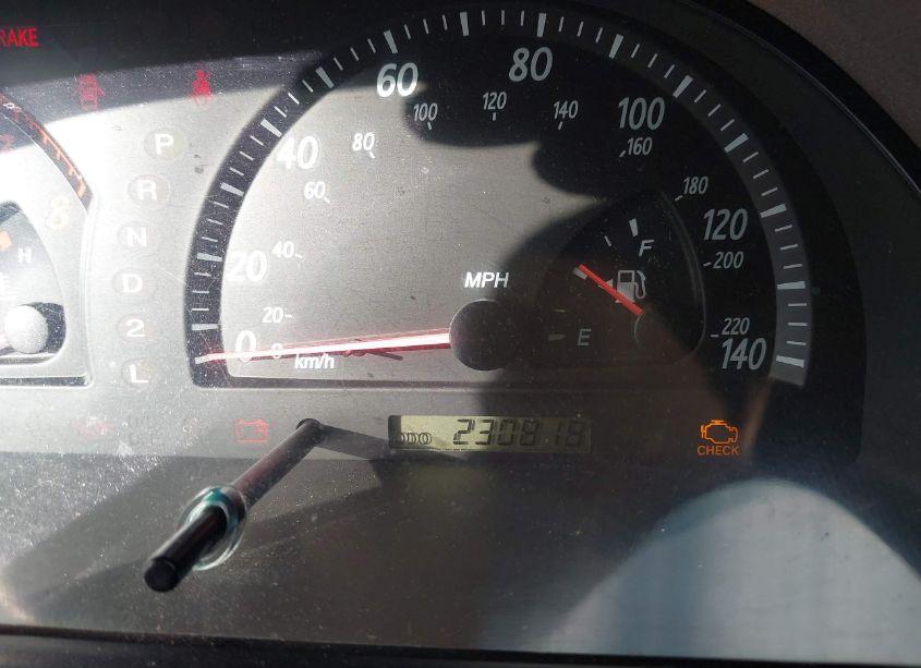 Photo 7 of 2004 Toyota Camry LE (VIN 4T1BE32K74U315477)