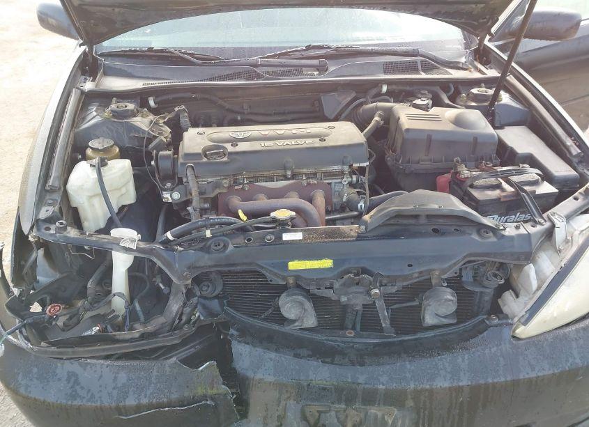 Photo 10 of 2004 Toyota Camry LE (VIN 4T1BE32K74U330545)