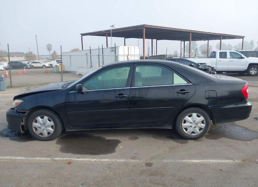 Photo 13 of 2004 Toyota Camry LE (VIN 4T1BE32K74U330545)