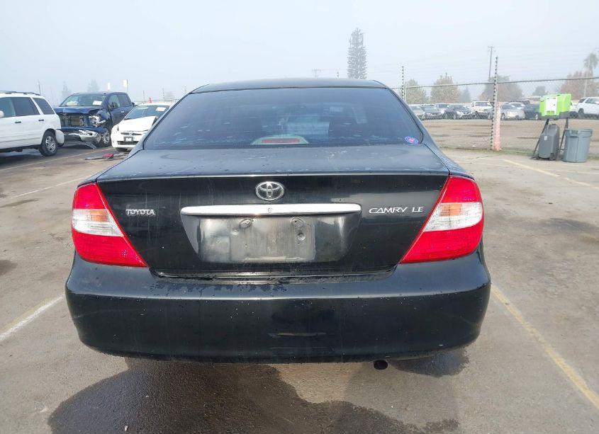 Photo 15 of 2004 Toyota Camry LE (VIN 4T1BE32K74U330545)