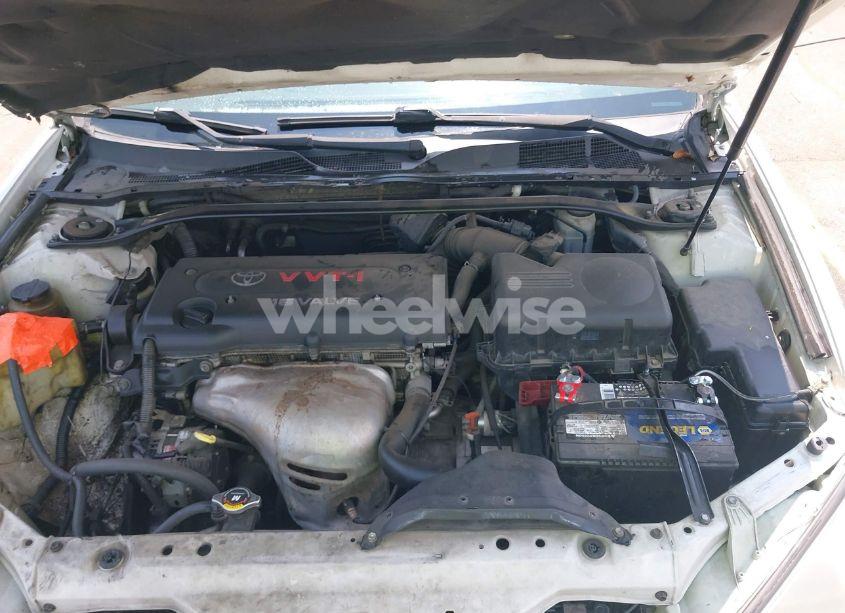 Photo 10 of 2004 Toyota Camry SE (VIN 4T1BE32K74U345949)