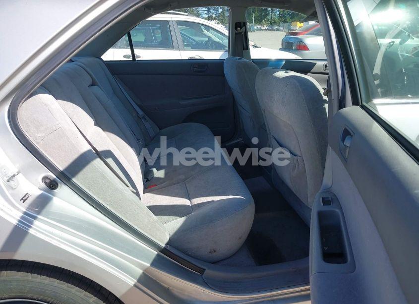 Photo 8 of 2004 Toyota Camry LE (VIN 4T1BE32K74U350908)