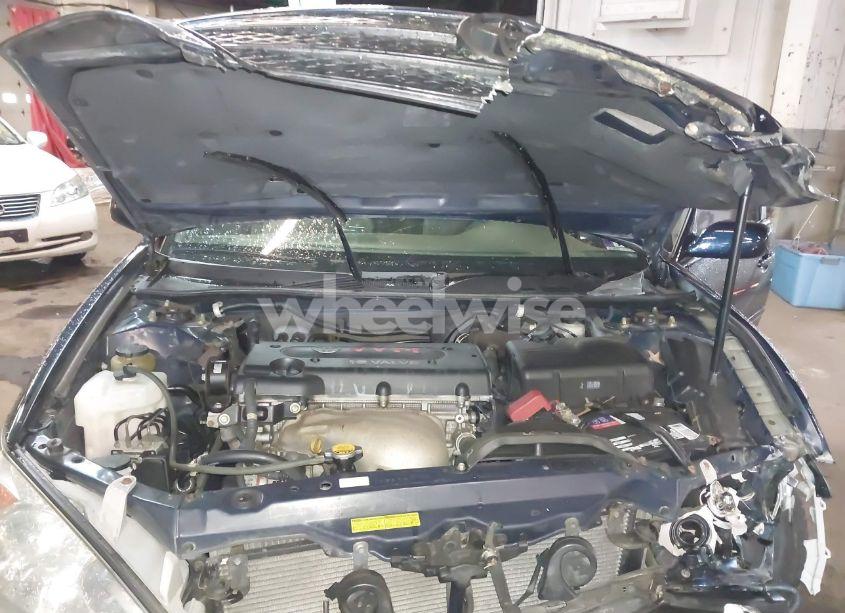 Photo 10 of 2004 Toyota Camry LE (VIN 4T1BE32K74U353761)