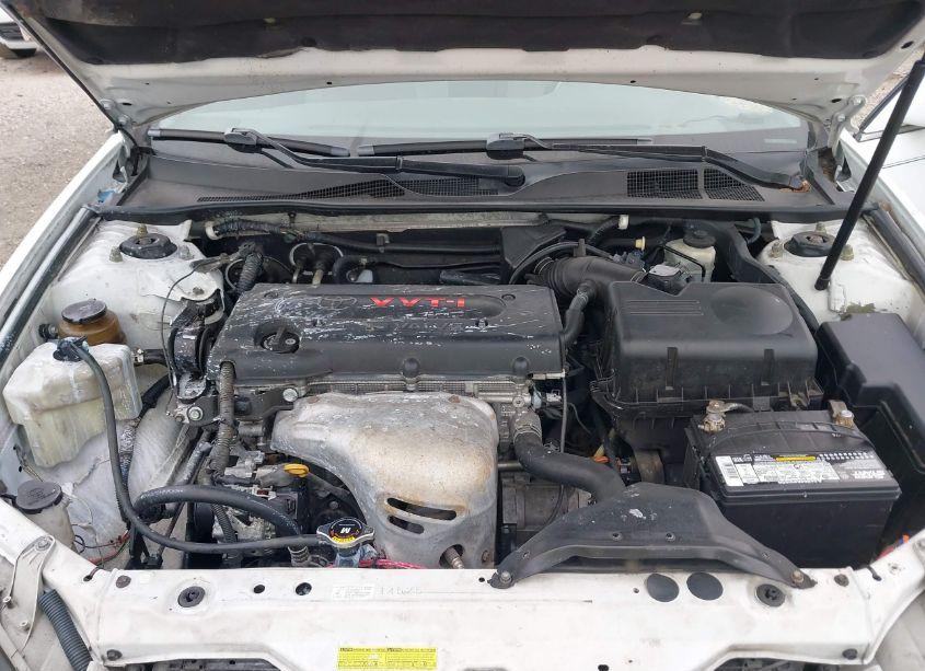 Photo 10 of 2004 Toyota Camry LE (VIN 4T1BE32K74U357955)