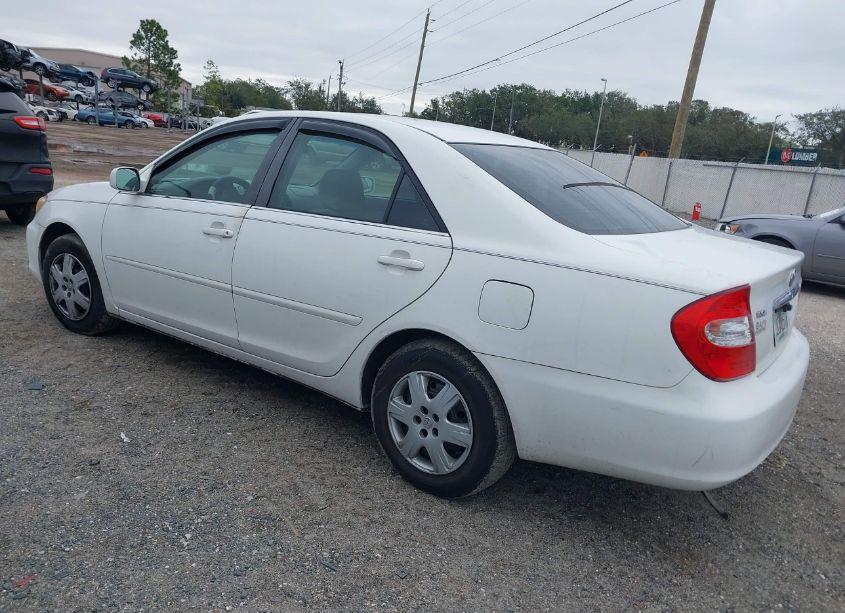 Photo 3 of 2004 Toyota Camry LE (VIN 4T1BE32K74U357955)