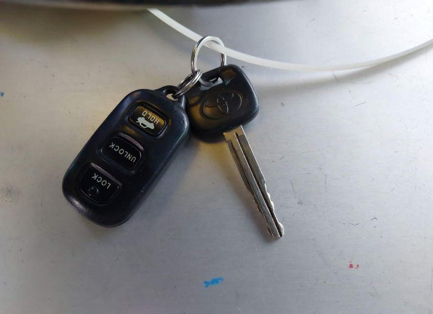 Photo 11 of 2004 Toyota Camry LE (VIN 4T1BE32K74U364498)