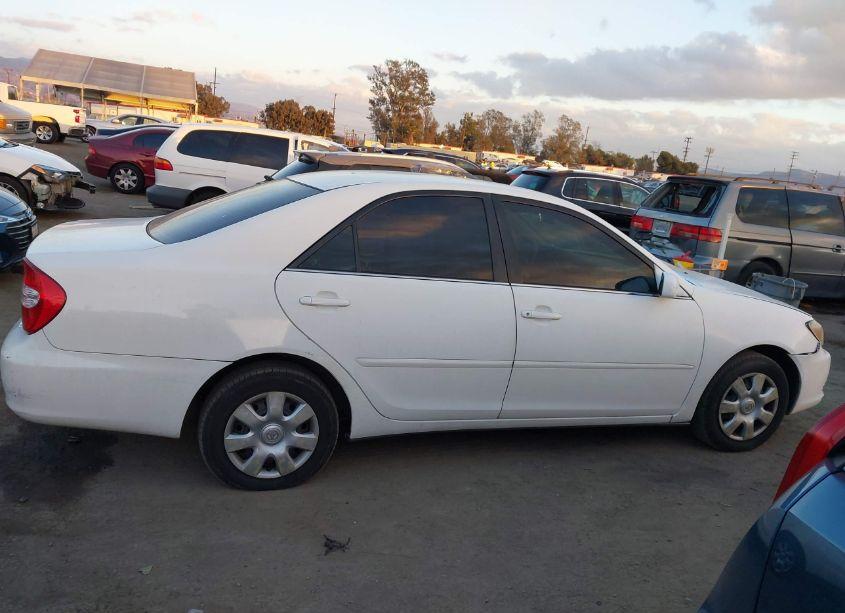 Photo 13 of 2004 Toyota Camry LE (VIN 4T1BE32K74U364498)
