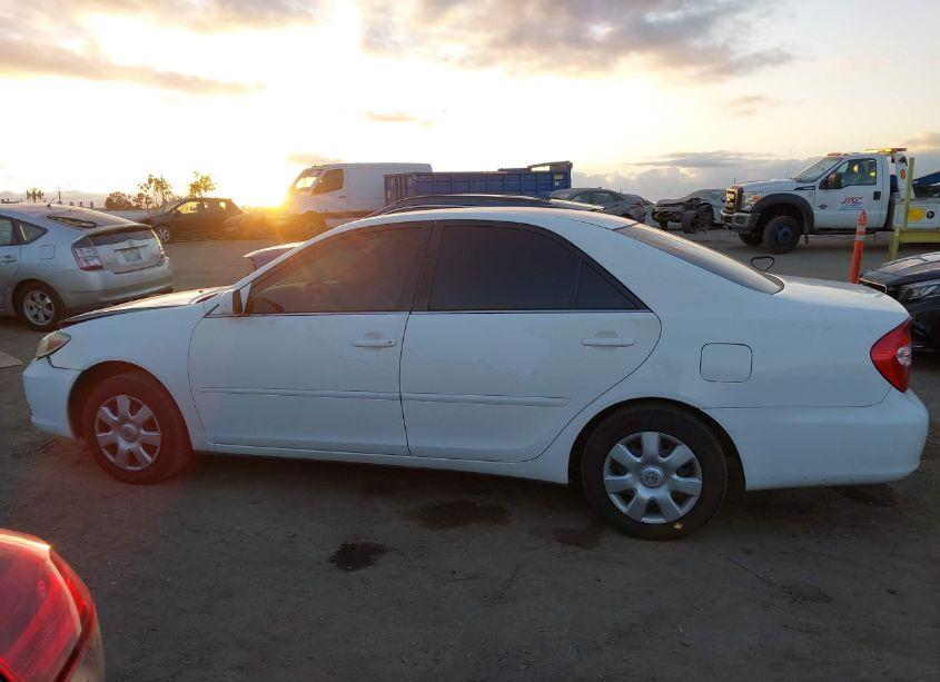 Photo 14 of 2004 Toyota Camry LE (VIN 4T1BE32K74U364498)