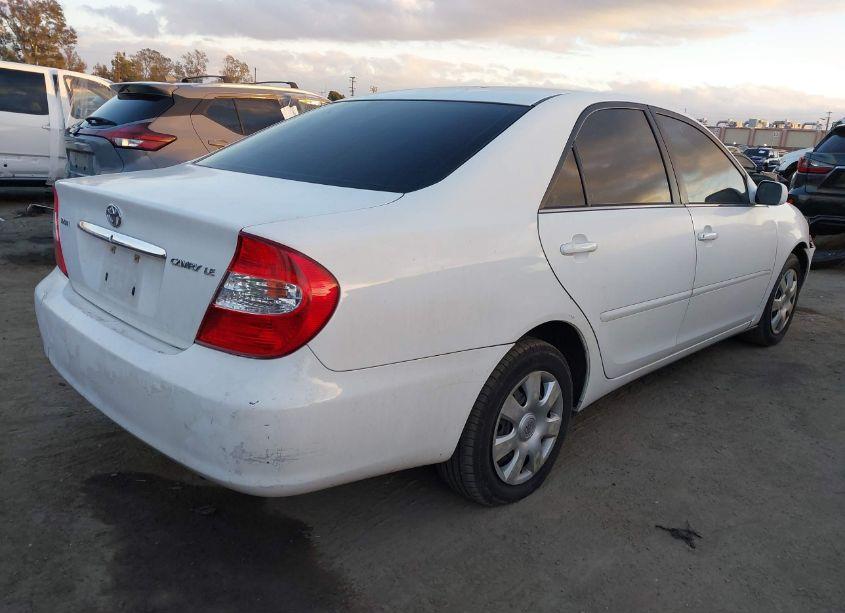 Photo 4 of 2004 Toyota Camry LE (VIN 4T1BE32K74U364498)