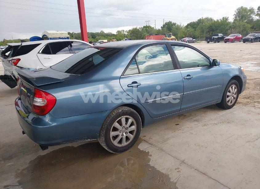 Photo 4 of 2004 Toyota Camry XLE (VIN 4T1BE32K74U789946)