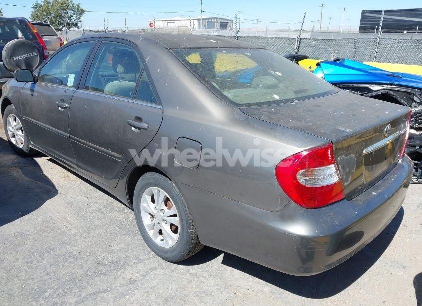 Photo 3 of 2004 Toyota Camry LE (VIN 4T1BE32K74U797691)