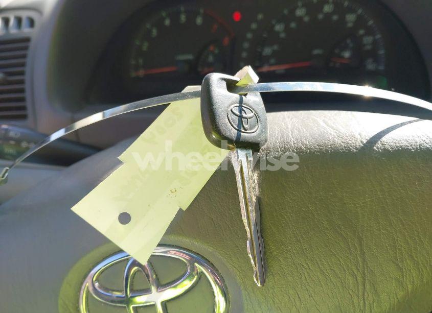 Photo 11 of 2004 Toyota Camry LE (VIN 4T1BE32K74U826493)