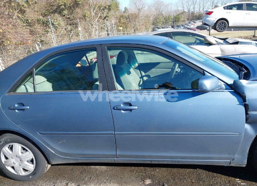 Photo 13 of 2004 Toyota Camry LE (VIN 4T1BE32K74U826493)