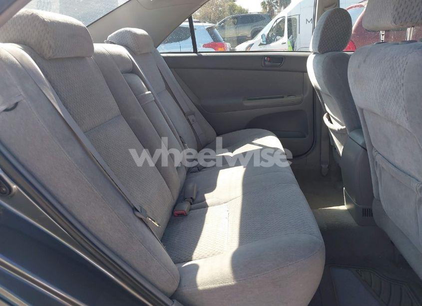 Photo 8 of 2004 Toyota Camry LE (VIN 4T1BE32K74U843360)