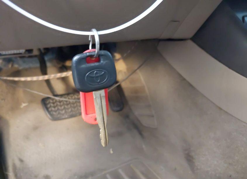 Photo 11 of 2004 Toyota Camry LE (VIN 4T1BE32K74U853435)