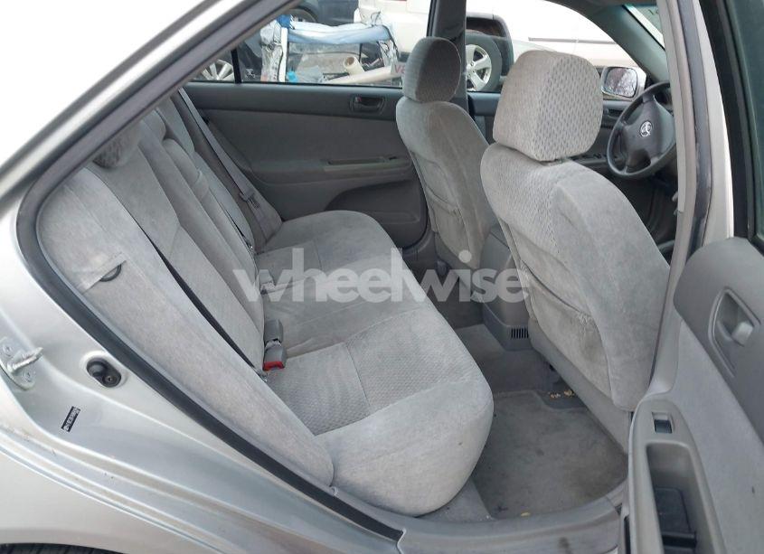 Photo 8 of 2004 Toyota Camry LE (VIN 4T1BE32K74U864094)
