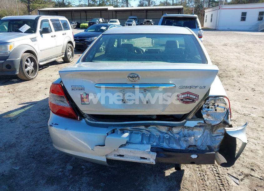 Photo 17 of 2004 Toyota Camry LE (VIN 4T1BE32K74U884460)