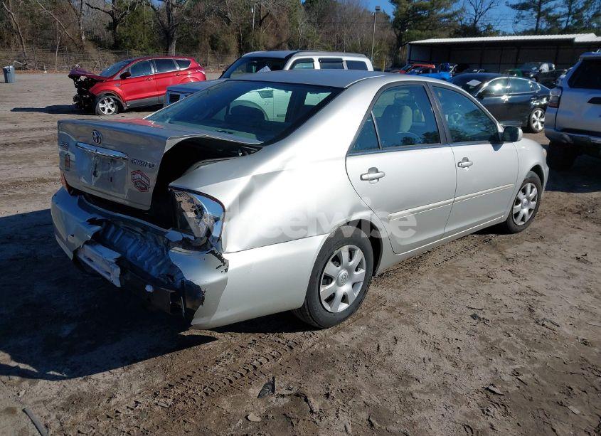 Photo 4 of 2004 Toyota Camry LE (VIN 4T1BE32K74U884460)