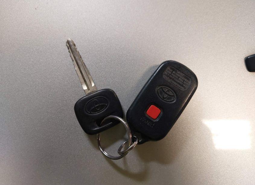 Photo 11 of 2004 Toyota Camry LE (VIN 4T1BE32K74U889450)