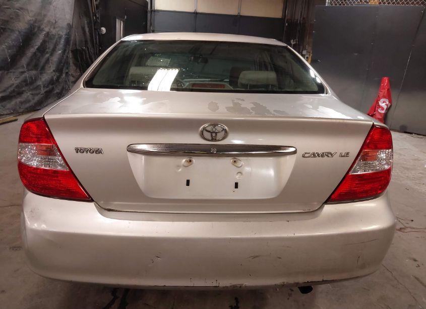 Photo 16 of 2004 Toyota Camry LE (VIN 4T1BE32K74U889450)