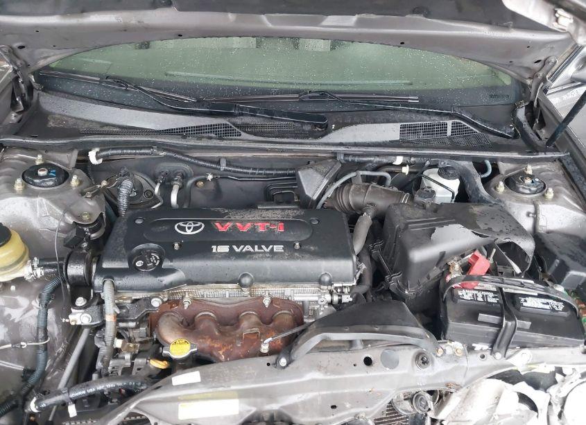 Photo 10 of 2004 Toyota Camry LE (VIN 4T1BE32K74U920146)