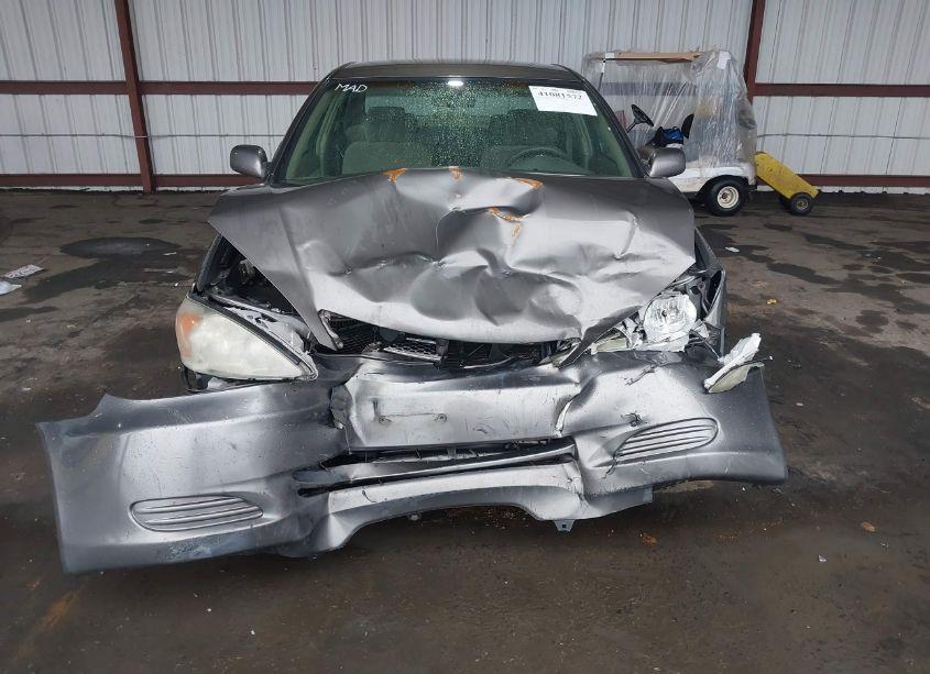 Photo 6 of 2004 Toyota Camry LE (VIN 4T1BE32K74U920146)