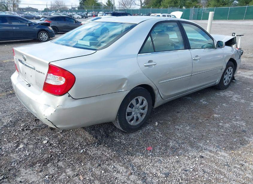 Photo 4 of 2004 Toyota Camry LE (VIN 4T1BE32K74U929543)
