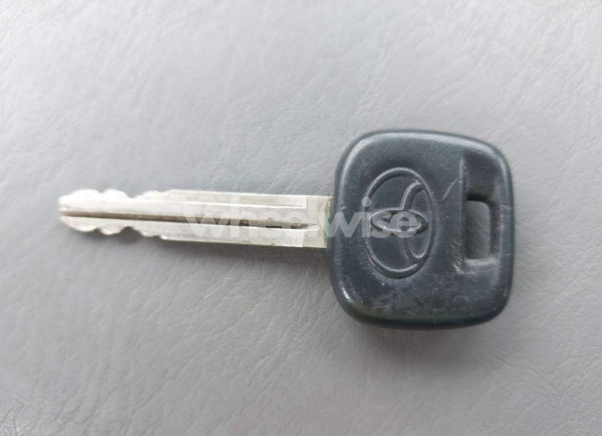 Photo 11 of 2004 Toyota Camry LE (VIN 4T1BE32K74U934757)