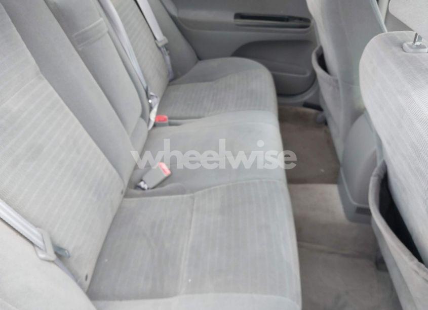 Photo 8 of 2005 Toyota Camry STD (VIN 4T1BE32K75U013432)