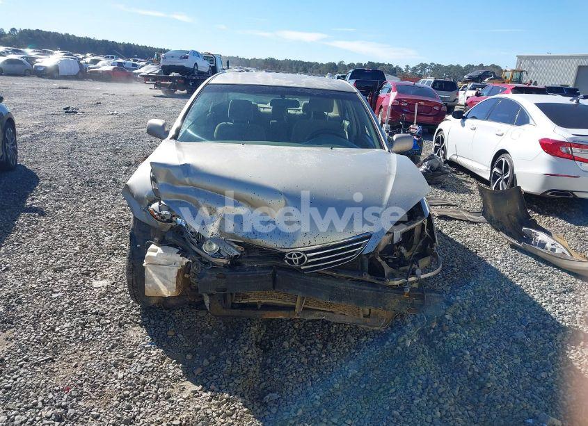 Photo 13 of 2005 Toyota Camry LE (VIN 4T1BE32K75U017156)