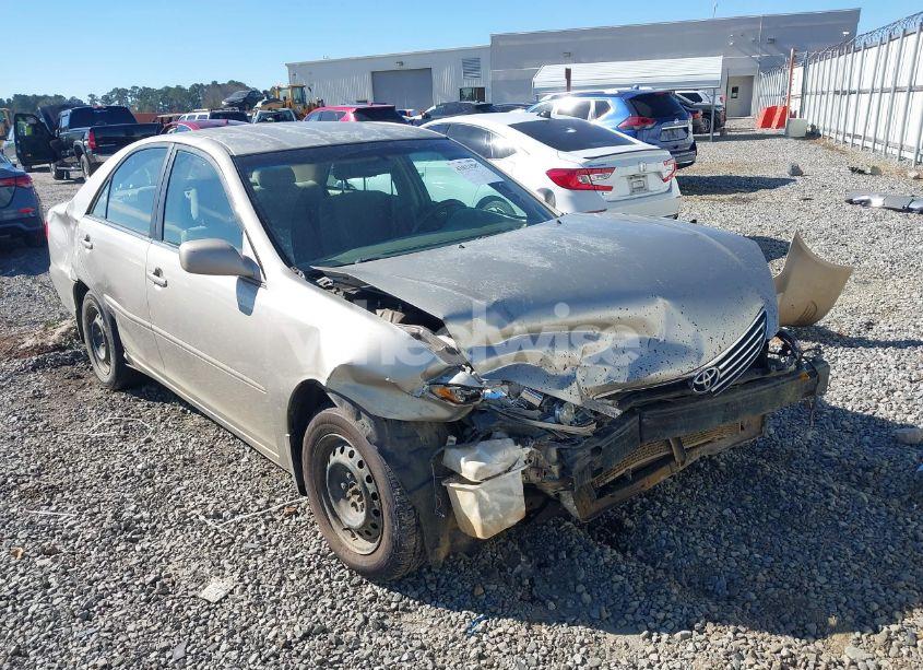 Photo 6 of 2005 Toyota Camry LE (VIN 4T1BE32K75U017156)