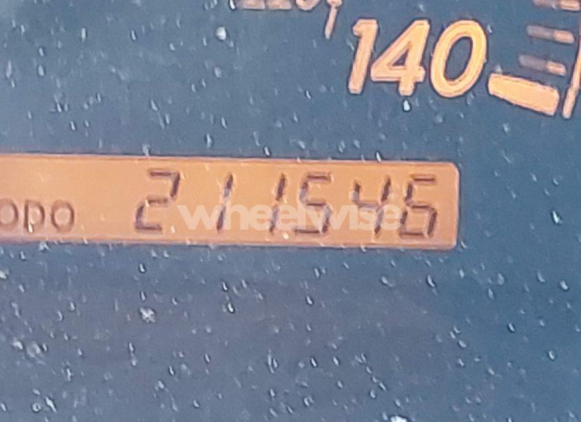 Photo 15 of 2005 Toyota Camry SE (VIN 4T1BE32K75U020400)