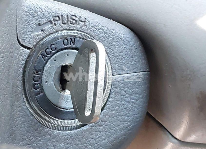 Photo 11 of 2005 Toyota Camry LE (VIN 4T1BE32K75U021742)