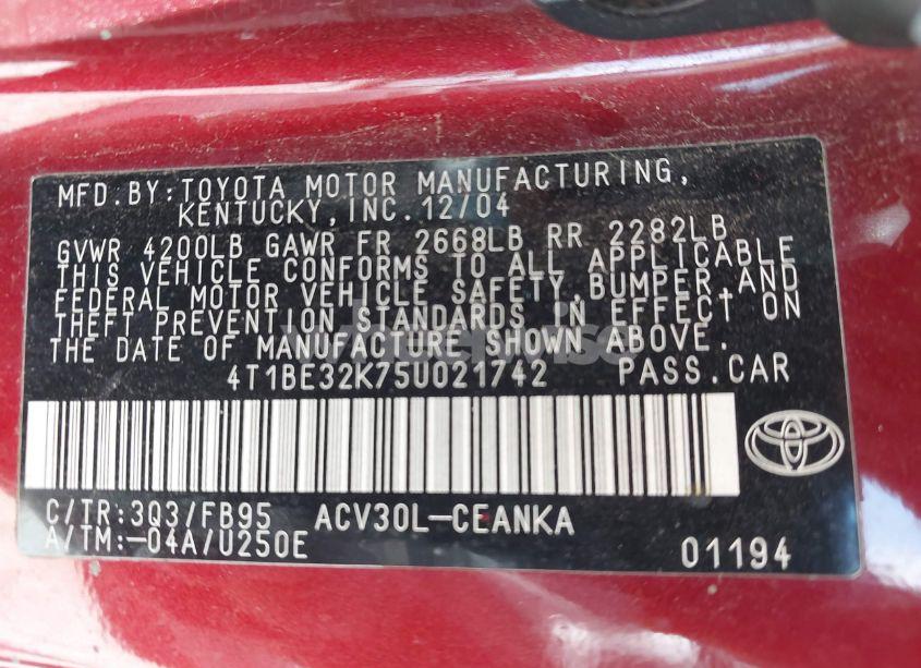Photo 9 of 2005 Toyota Camry LE (VIN 4T1BE32K75U021742)