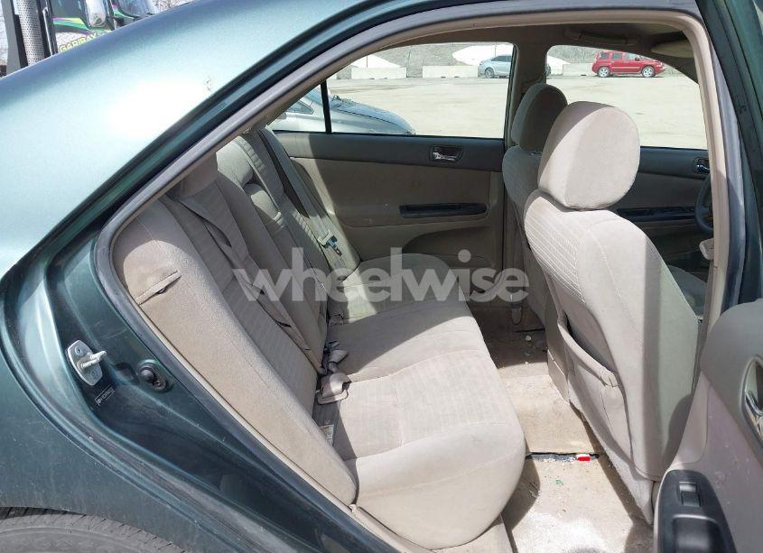 Photo 8 of 2005 Toyota Camry LE (VIN 4T1BE32K75U026262)