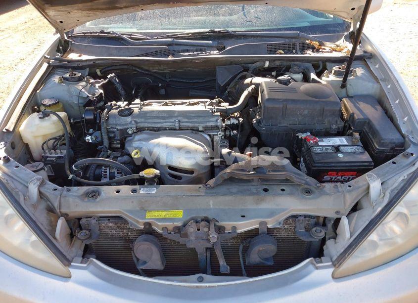 Photo 10 of 2005 Toyota Camry LE (VIN 4T1BE32K75U026889)