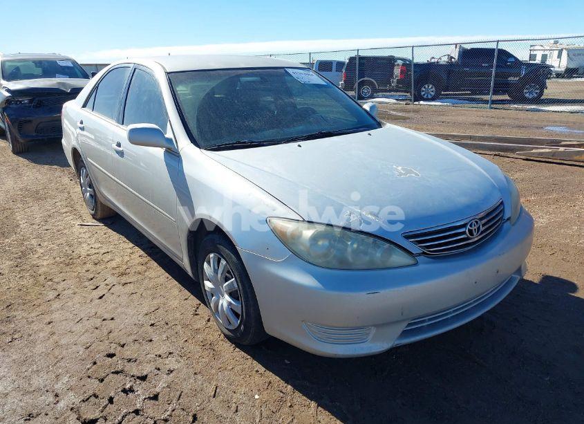 Photo 6 of 2005 Toyota Camry LE (VIN 4T1BE32K75U026889)