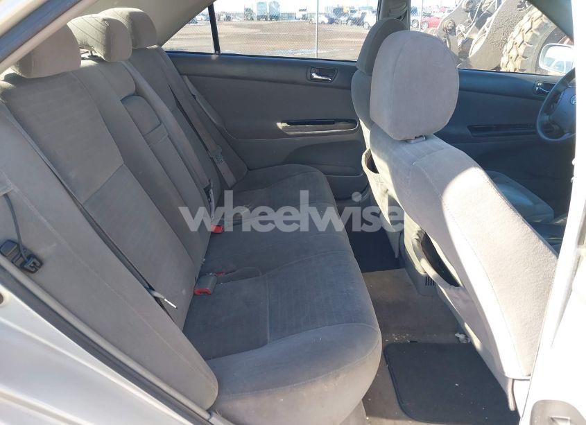 Photo 8 of 2005 Toyota Camry LE (VIN 4T1BE32K75U026889)