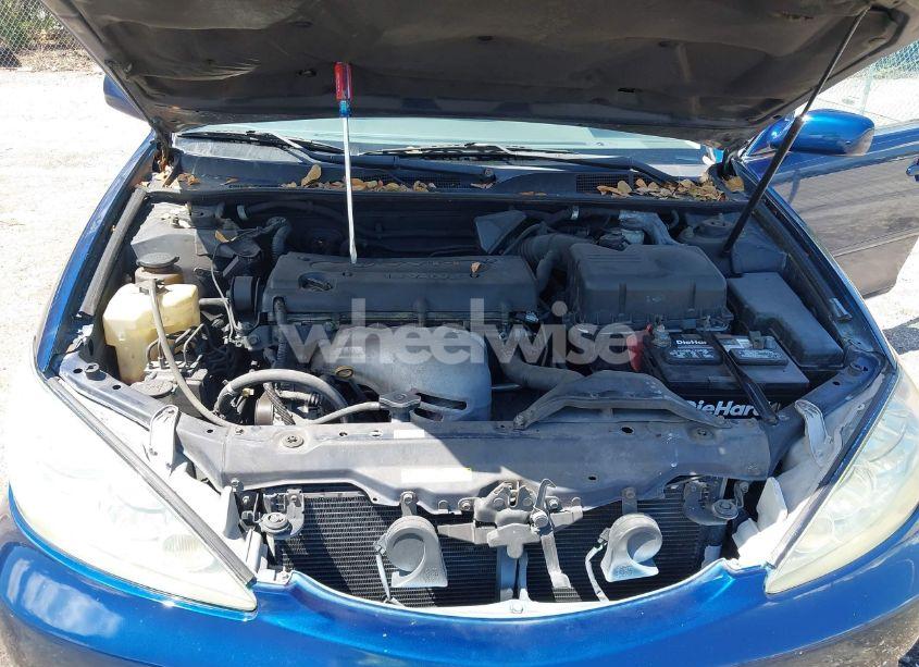 Photo 10 of 2005 Toyota Camry LE (VIN 4T1BE32K75U044924)